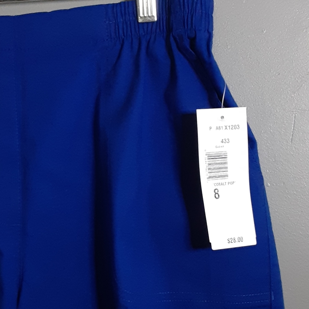 Capri Woven Pants - Picture 2 of 3